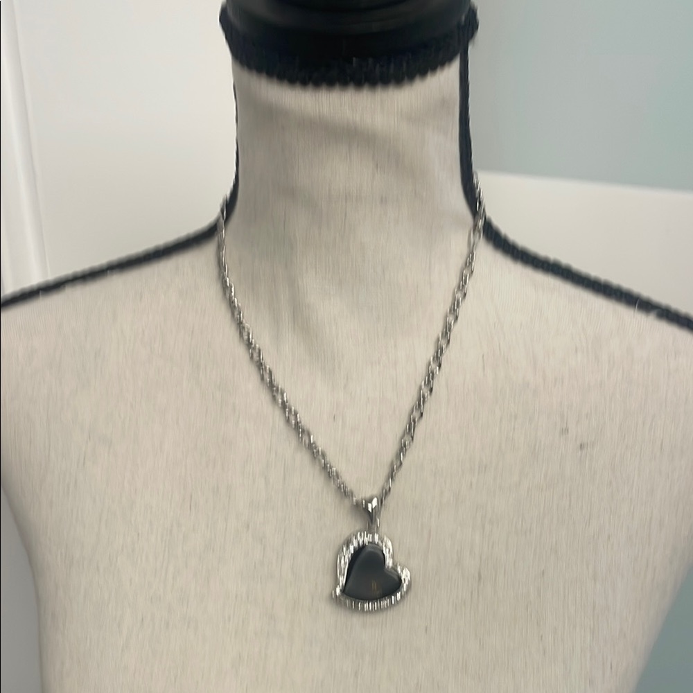 Elegant Silver Heart Pendant Necklace